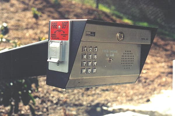DoorKing Model 1812 gate callbox